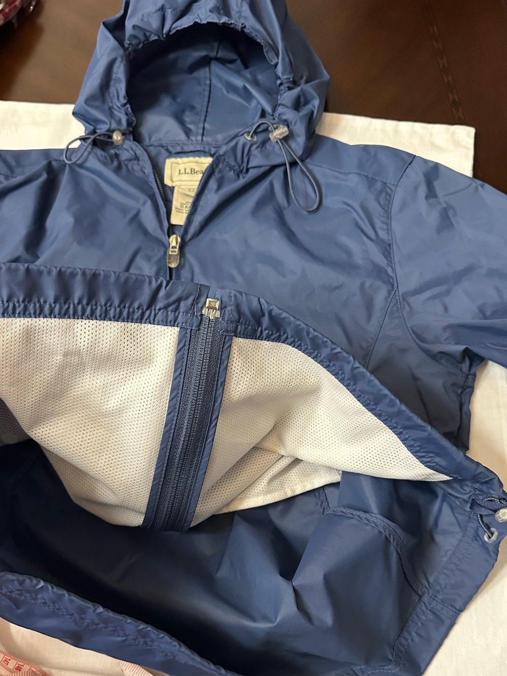 💙L.L. Bean Navy Hooded Windbreaker Jacket - Picture 7 of 8